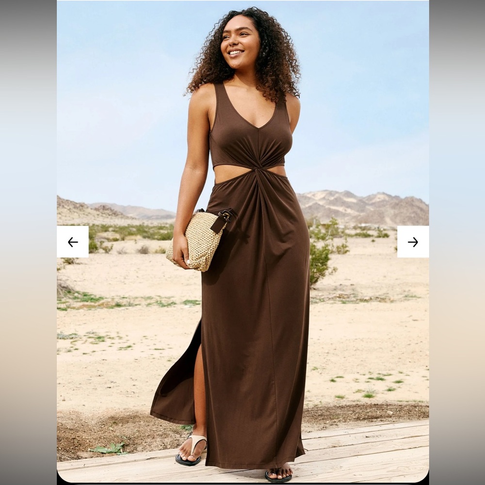 Maxi Around The World Front Twist Dress